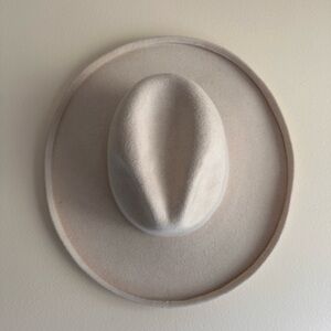 GIGI PIP x Cara Loren Off White Hat